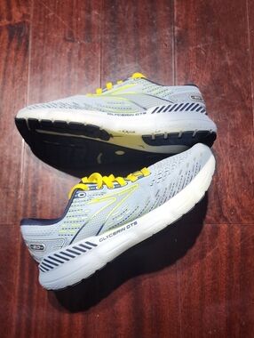 Brooks Glycerin 20 Womens Sz 9.5  Blue White Athletic Running Shoes Sneakers
